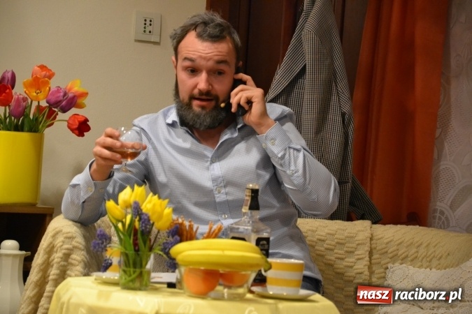 Zdjęcie w galerii na portalu naszraciborz.pl: Członkowie SITG Oddział w Rybniku wzięli udział w spektaklu Rozmówki na linii wiadomości z regionu