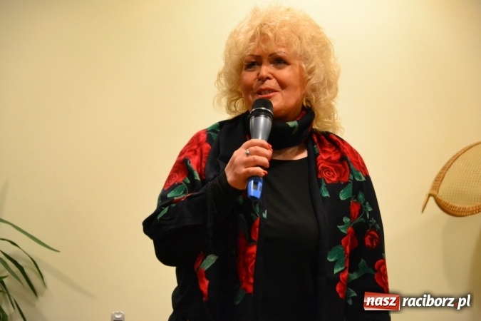 Zdjęcie w galerii na portalu naszraciborz.pl: Członkowie SITG Oddział w Rybniku wzięli udział w spektaklu Rozmówki na linii wiadomości z regionu