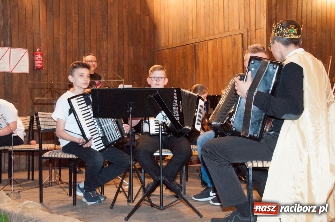 Zdjęcie w galerii na portalu naszraciborz.pl: Śpiąca Królewna na Dzień Otwartych Drzwi w szkole muzycznej wiadomości z regionu