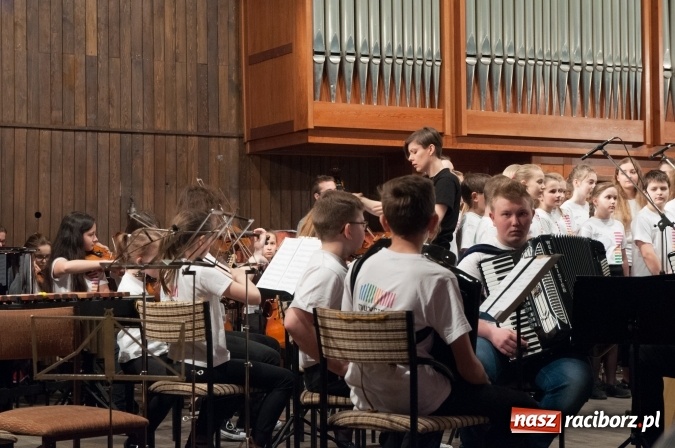 Zdjęcie w galerii na portalu naszraciborz.pl: Śpiąca Królewna na Dzień Otwartych Drzwi w szkole muzycznej wiadomości z regionu