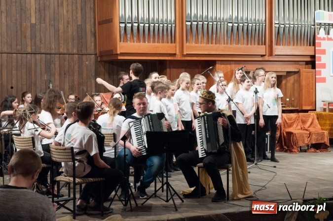 Zdjęcie w galerii na portalu naszraciborz.pl: Śpiąca Królewna na Dzień Otwartych Drzwi w szkole muzycznej wiadomości z regionu