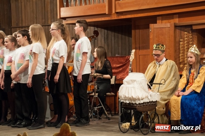 Zdjęcie w galerii na portalu naszraciborz.pl: Śpiąca Królewna na Dzień Otwartych Drzwi w szkole muzycznej wiadomości z regionu