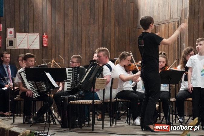 Zdjęcie w galerii na portalu naszraciborz.pl: Śpiąca Królewna na Dzień Otwartych Drzwi w szkole muzycznej wiadomości z regionu