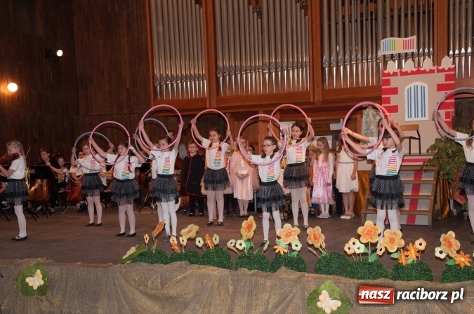 Zdjęcie w galerii na portalu naszraciborz.pl: Śpiąca Królewna na Dzień Otwartych Drzwi w szkole muzycznej wiadomości z regionu