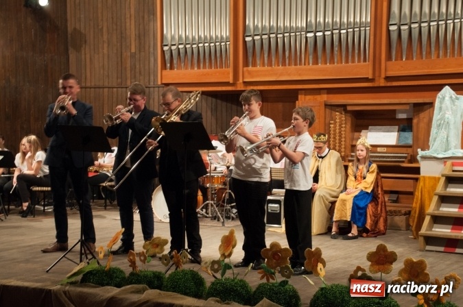 Zdjęcie w galerii na portalu naszraciborz.pl: Śpiąca Królewna na Dzień Otwartych Drzwi w szkole muzycznej wiadomości z regionu