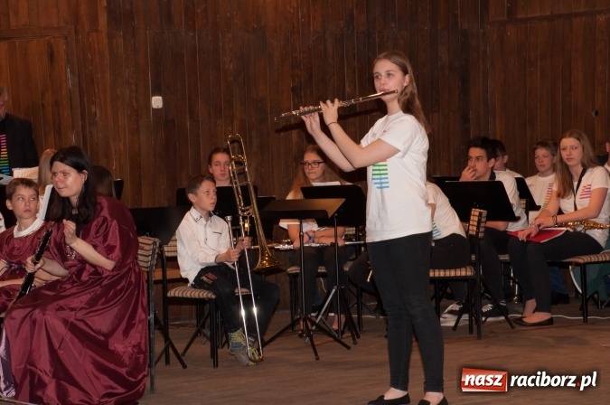 Zdjęcie w galerii na portalu naszraciborz.pl: Śpiąca Królewna na Dzień Otwartych Drzwi w szkole muzycznej wiadomości z regionu