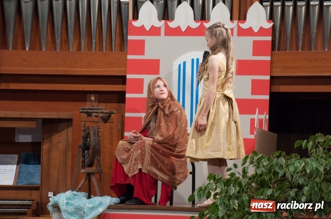 Zdjęcie w galerii na portalu naszraciborz.pl: Śpiąca Królewna na Dzień Otwartych Drzwi w szkole muzycznej wiadomości z regionu
