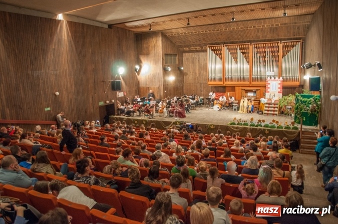Zdjęcie w galerii na portalu naszraciborz.pl: Śpiąca Królewna na Dzień Otwartych Drzwi w szkole muzycznej wiadomości z regionu