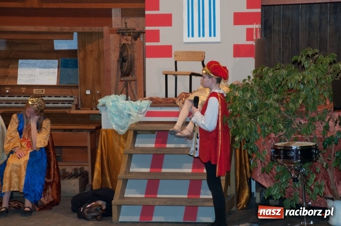 Zdjęcie w galerii na portalu naszraciborz.pl: Śpiąca Królewna na Dzień Otwartych Drzwi w szkole muzycznej wiadomości z regionu