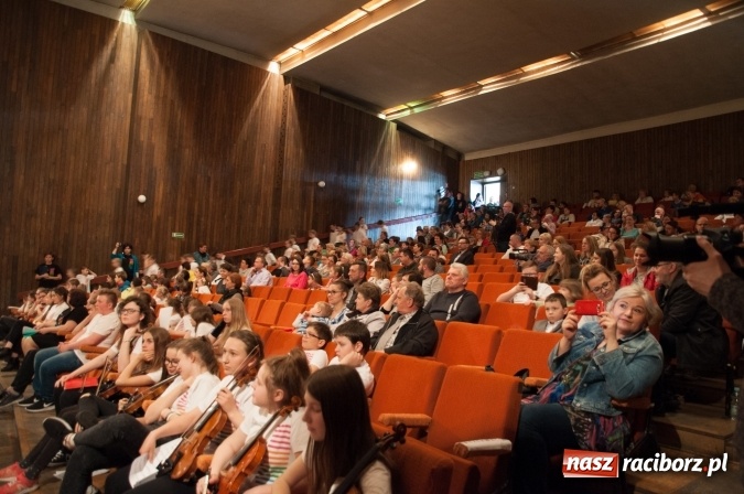 Zdjęcie w galerii na portalu naszraciborz.pl: Śpiąca Królewna na Dzień Otwartych Drzwi w szkole muzycznej wiadomości z regionu