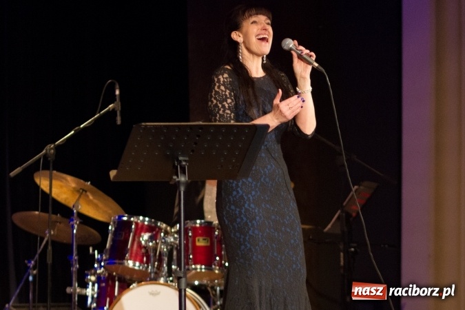 Zdjęcie w galerii na portalu naszraciborz.pl: Ballads for Ella. W 100. rocznicę urodzin Elli Fitzgerald Ewa Uryga w RCK wiadomości z regionu