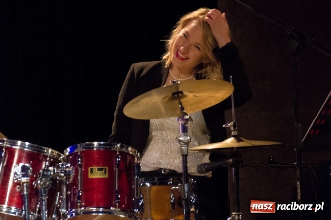 Zdjęcie w galerii na portalu naszraciborz.pl: Ballads for Ella. W 100. rocznicę urodzin Elli Fitzgerald Ewa Uryga w RCK wiadomości z regionu