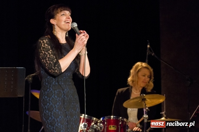 Zdjęcie w galerii na portalu naszraciborz.pl: Ballads for Ella. W 100. rocznicę urodzin Elli Fitzgerald Ewa Uryga w RCK wiadomości z regionu