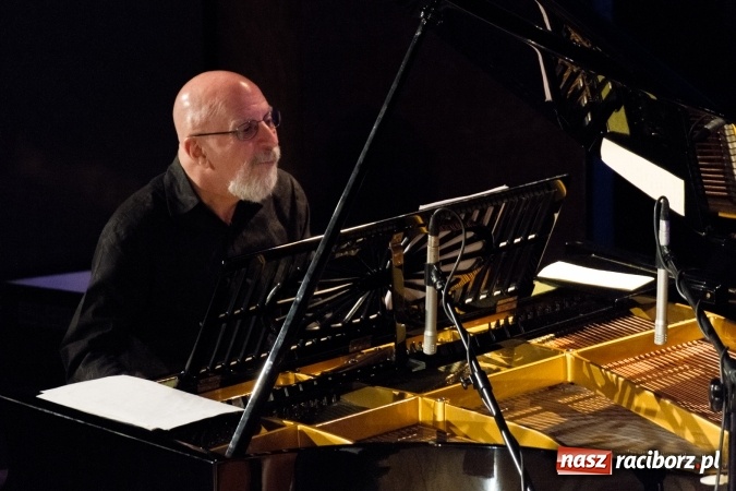 Zdjęcie w galerii na portalu naszraciborz.pl: Ballads for Ella. W 100. rocznicę urodzin Elli Fitzgerald Ewa Uryga w RCK wiadomości z regionu