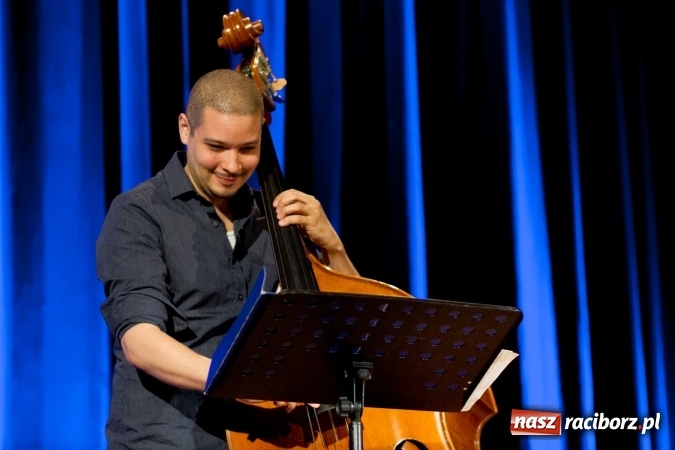 Zdjęcie w galerii na portalu naszraciborz.pl: Ballads for Ella. W 100. rocznicę urodzin Elli Fitzgerald Ewa Uryga w RCK wiadomości z regionu