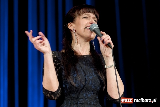 Zdjęcie w galerii na portalu naszraciborz.pl: Ballads for Ella. W 100. rocznicę urodzin Elli Fitzgerald Ewa Uryga w RCK wiadomości z regionu