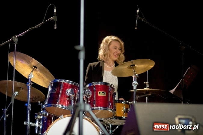 Zdjęcie w galerii na portalu naszraciborz.pl: Ballads for Ella. W 100. rocznicę urodzin Elli Fitzgerald Ewa Uryga w RCK wiadomości z regionu