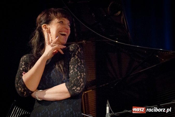 Zdjęcie w galerii na portalu naszraciborz.pl: Ballads for Ella. W 100. rocznicę urodzin Elli Fitzgerald Ewa Uryga w RCK wiadomości z regionu