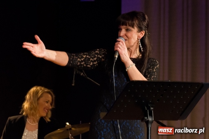 Zdjęcie w galerii na portalu naszraciborz.pl: Ballads for Ella. W 100. rocznicę urodzin Elli Fitzgerald Ewa Uryga w RCK wiadomości z regionu