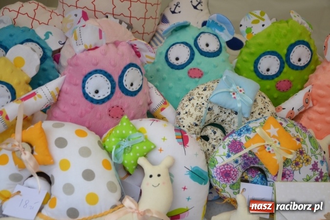 Zdjęcie w galerii na portalu naszraciborz.pl: V Zamkowy Jarmark kwiatów, żywności ekologicznej i rękodzieła na Zamku Piastowskim za nami  wiadomości z regionu