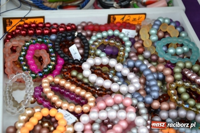 Zdjęcie w galerii na portalu naszraciborz.pl: V Zamkowy Jarmark kwiatów, żywności ekologicznej i rękodzieła na Zamku Piastowskim za nami  wiadomości z regionu