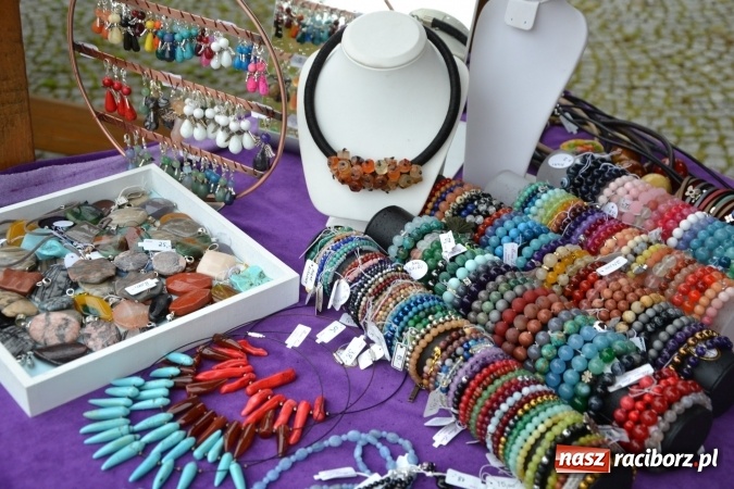 Zdjęcie w galerii na portalu naszraciborz.pl: V Zamkowy Jarmark kwiatów, żywności ekologicznej i rękodzieła na Zamku Piastowskim za nami  wiadomości z regionu