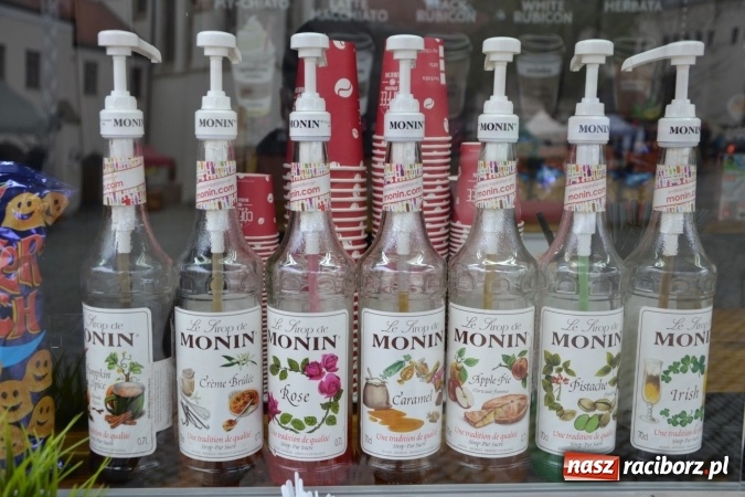 Zdjęcie w galerii na portalu naszraciborz.pl: V Zamkowy Jarmark kwiatów, żywności ekologicznej i rękodzieła na Zamku Piastowskim za nami  wiadomości z regionu