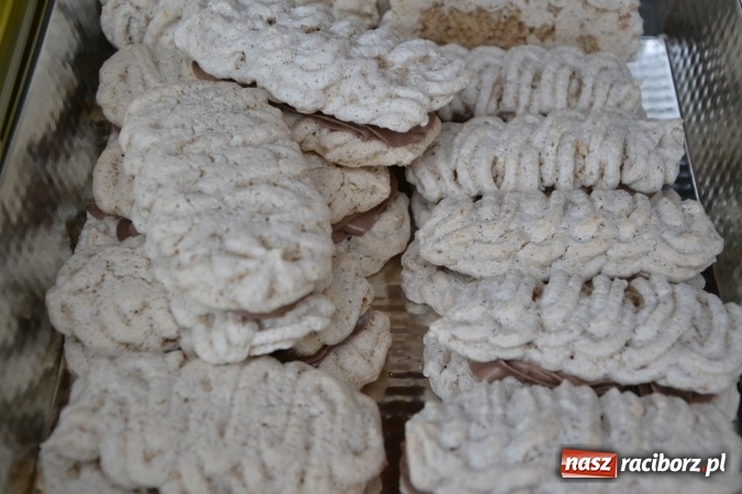 Zdjęcie w galerii na portalu naszraciborz.pl: V Zamkowy Jarmark kwiatów, żywności ekologicznej i rękodzieła na Zamku Piastowskim za nami  wiadomości z regionu