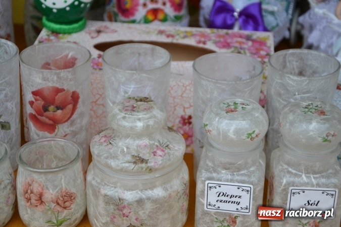 Zdjęcie w galerii na portalu naszraciborz.pl: V Zamkowy Jarmark kwiatów, żywności ekologicznej i rękodzieła na Zamku Piastowskim za nami  wiadomości z regionu