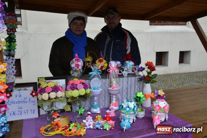 Zdjęcie w galerii na portalu naszraciborz.pl: V Zamkowy Jarmark kwiatów, żywności ekologicznej i rękodzieła na Zamku Piastowskim za nami  wiadomości z regionu