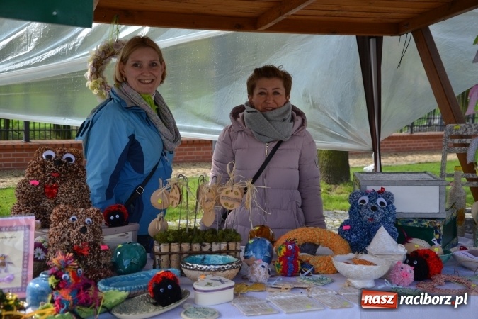 Zdjęcie w galerii na portalu naszraciborz.pl: V Zamkowy Jarmark kwiatów, żywności ekologicznej i rękodzieła na Zamku Piastowskim za nami  wiadomości z regionu