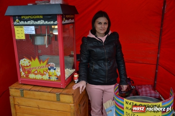 Zdjęcie w galerii na portalu naszraciborz.pl: V Zamkowy Jarmark kwiatów, żywności ekologicznej i rękodzieła na Zamku Piastowskim za nami  wiadomości z regionu