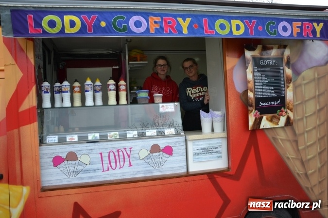 Zdjęcie w galerii na portalu naszraciborz.pl: V Zamkowy Jarmark kwiatów, żywności ekologicznej i rękodzieła na Zamku Piastowskim za nami  wiadomości z regionu