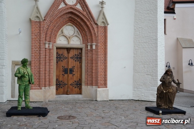 Zdjęcie w galerii na portalu naszraciborz.pl: V Zamkowy Jarmark kwiatów, żywności ekologicznej i rękodzieła na Zamku Piastowskim za nami  wiadomości z regionu