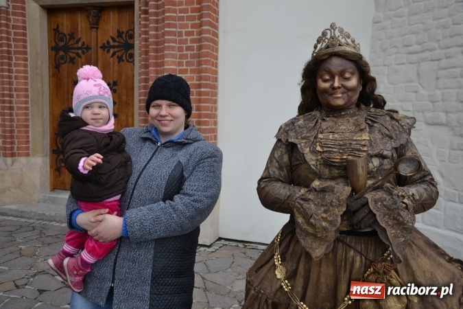 Zdjęcie w galerii na portalu naszraciborz.pl: V Zamkowy Jarmark kwiatów, żywności ekologicznej i rękodzieła na Zamku Piastowskim za nami  wiadomości z regionu