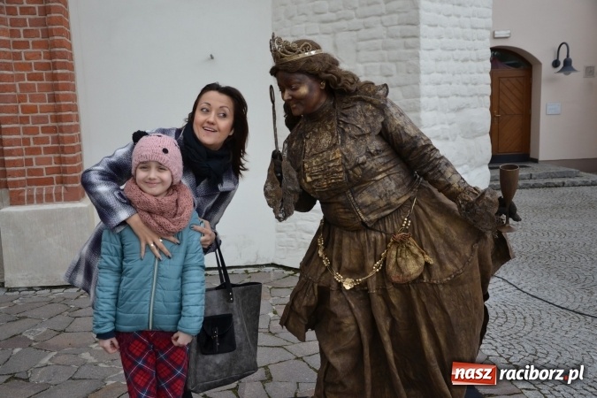 Zdjęcie w galerii na portalu naszraciborz.pl: V Zamkowy Jarmark kwiatów, żywności ekologicznej i rękodzieła na Zamku Piastowskim za nami  wiadomości z regionu