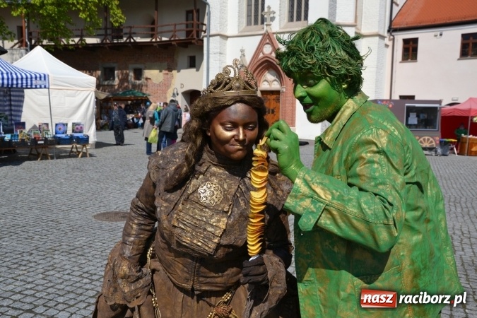 Zdjęcie w galerii na portalu naszraciborz.pl: V Zamkowy Jarmark kwiatów, żywności ekologicznej i rękodzieła na Zamku Piastowskim za nami  wiadomości z regionu