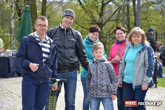 Zdjęcie w galerii na portalu naszraciborz.pl: V Zamkowy Jarmark kwiatów, żywności ekologicznej i rękodzieła na Zamku Piastowskim za nami  wiadomości z regionu