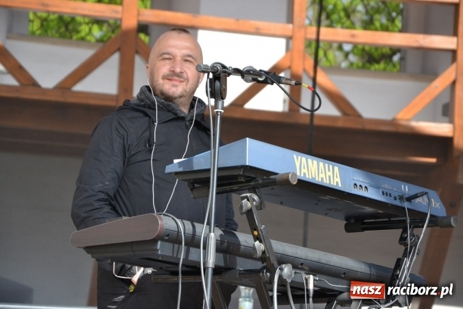 Zdjęcie w galerii na portalu naszraciborz.pl: V Zamkowy Jarmark kwiatów, żywności ekologicznej i rękodzieła na Zamku Piastowskim za nami  wiadomości z regionu