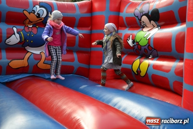 Zdjęcie w galerii na portalu naszraciborz.pl: V Zamkowy Jarmark kwiatów, żywności ekologicznej i rękodzieła na Zamku Piastowskim za nami  wiadomości z regionu