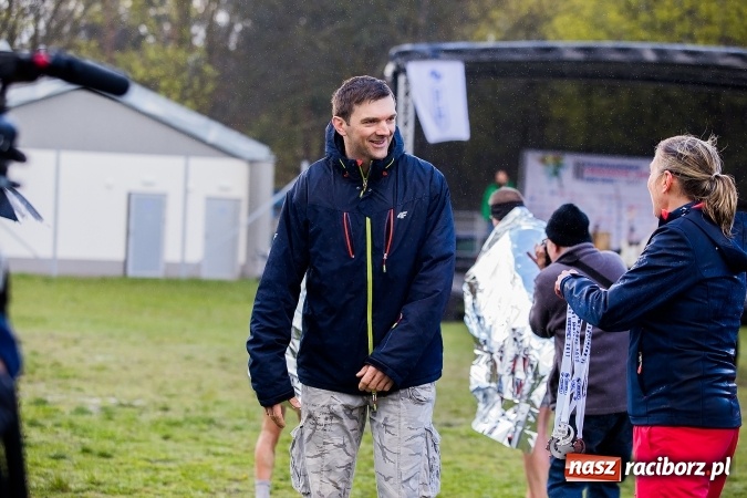 Zdjęcie w galerii na portalu naszraciborz.pl: Mateusz Wolnik zwycięzcą II P&oacute;łmaratonu Leśnego Rafamet 2017 w Kuźni Raciborskiej wiadomości z regionu