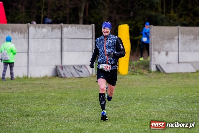 Zdjęcie w galerii na portalu naszraciborz.pl: Mateusz Wolnik zwycięzcą II P&oacute;łmaratonu Leśnego Rafamet 2017 w Kuźni Raciborskiej wiadomości z regionu