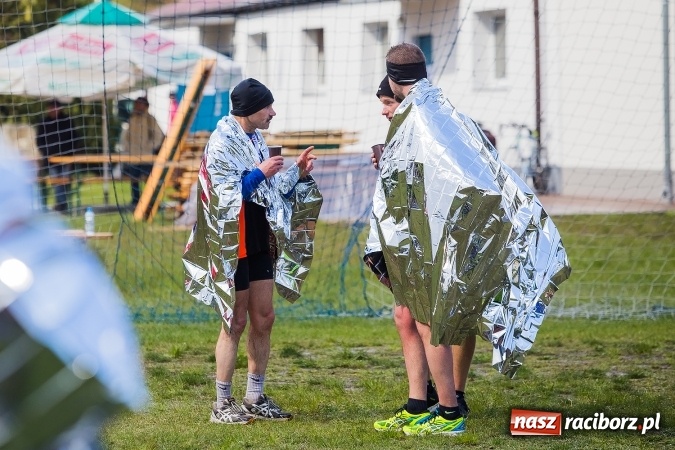 Zdjęcie w galerii na portalu naszraciborz.pl: Mateusz Wolnik zwycięzcą II P&oacute;łmaratonu Leśnego Rafamet 2017 w Kuźni Raciborskiej wiadomości z regionu
