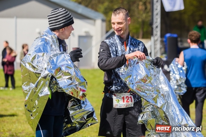 Zdjęcie w galerii na portalu naszraciborz.pl: Mateusz Wolnik zwycięzcą II P&oacute;łmaratonu Leśnego Rafamet 2017 w Kuźni Raciborskiej wiadomości z regionu