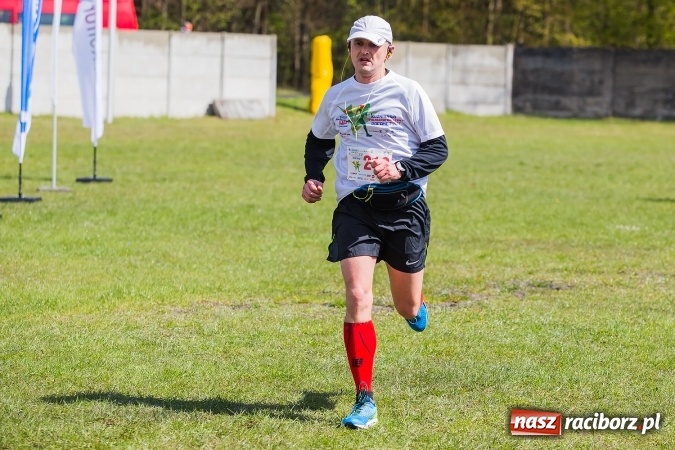 Zdjęcie w galerii na portalu naszraciborz.pl: Mateusz Wolnik zwycięzcą II P&oacute;łmaratonu Leśnego Rafamet 2017 w Kuźni Raciborskiej wiadomości z regionu