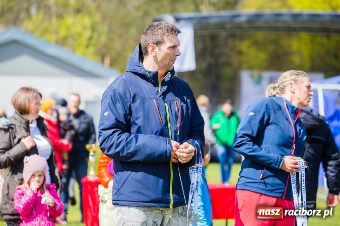 Zdjęcie w galerii na portalu naszraciborz.pl: Mateusz Wolnik zwycięzcą II P&oacute;łmaratonu Leśnego Rafamet 2017 w Kuźni Raciborskiej wiadomości z regionu
