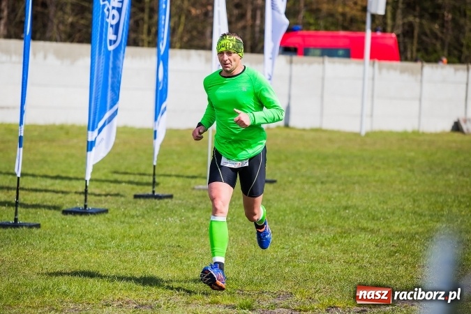 Zdjęcie w galerii na portalu naszraciborz.pl: Mateusz Wolnik zwycięzcą II P&oacute;łmaratonu Leśnego Rafamet 2017 w Kuźni Raciborskiej wiadomości z regionu