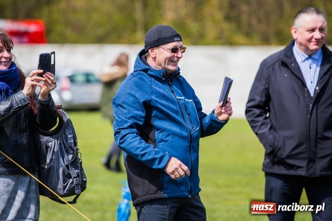 Zdjęcie w galerii na portalu naszraciborz.pl: Mateusz Wolnik zwycięzcą II P&oacute;łmaratonu Leśnego Rafamet 2017 w Kuźni Raciborskiej wiadomości z regionu