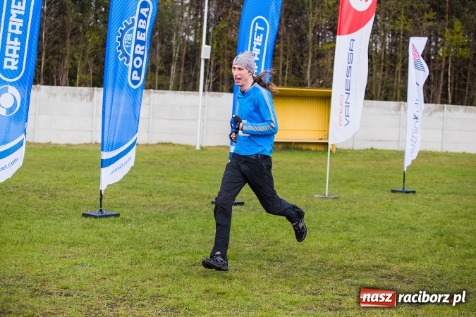 Zdjęcie w galerii na portalu naszraciborz.pl: Mateusz Wolnik zwycięzcą II P&oacute;łmaratonu Leśnego Rafamet 2017 w Kuźni Raciborskiej wiadomości z regionu