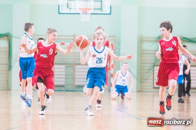 Zdjęcie w galerii na portalu naszraciborz.pl: Dwa zwycięstwa młodych koszykarzy Ofensywy wiadomości z regionu